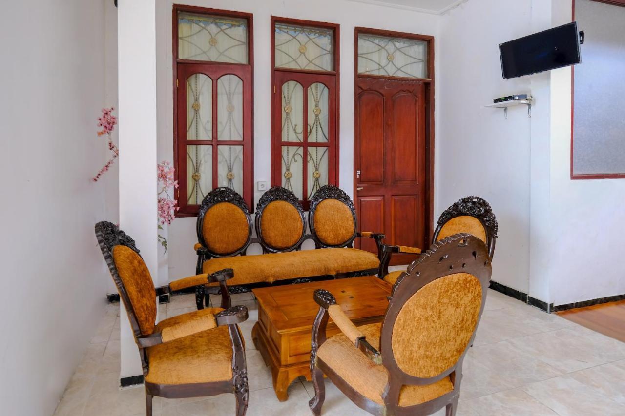 Oyo 3088 Green Valley House Senggigi Εξωτερικό φωτογραφία